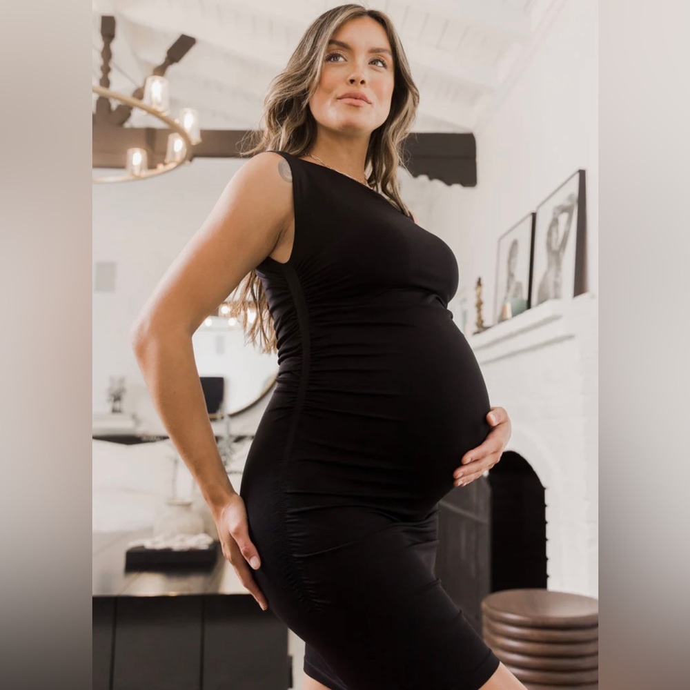 Blanqi maternity bodycon sleeveless dress.